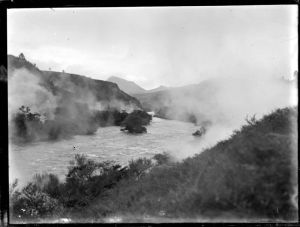 A scenic wonderland or “a few dirty pools”? The destruction of “Geyserland”